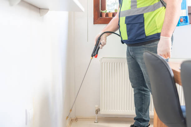 Best Cockroach Control Services  in Altamont, KS